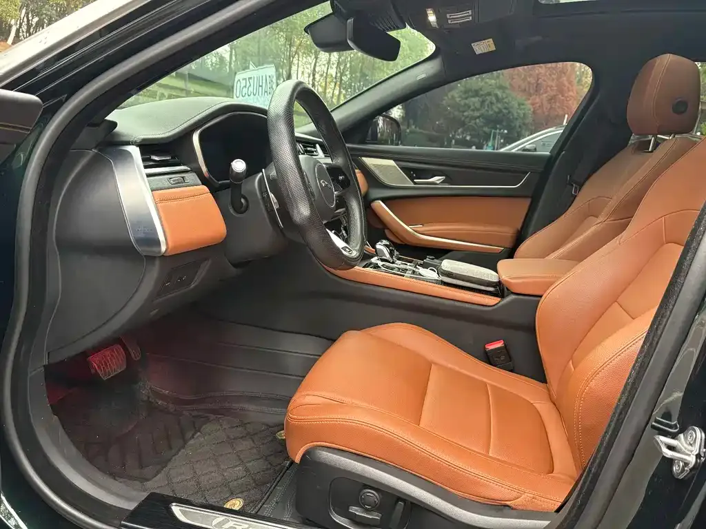 Jaguar XFL 2023 из CN, фото 8
