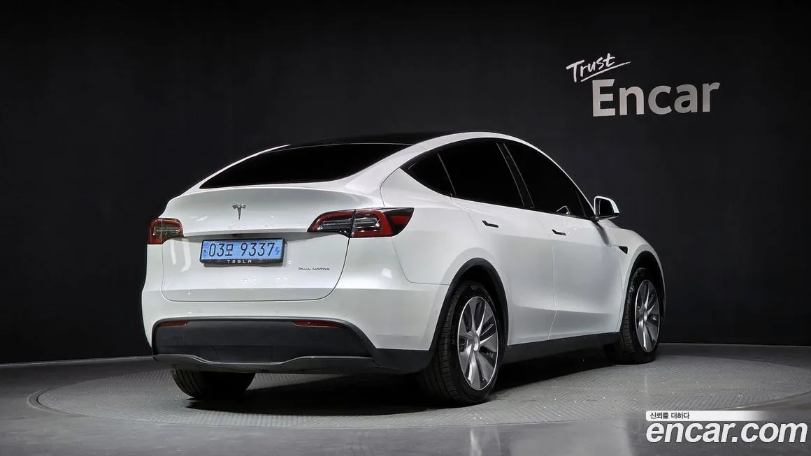 Tesla Model Y 2022 из KR, фото 2