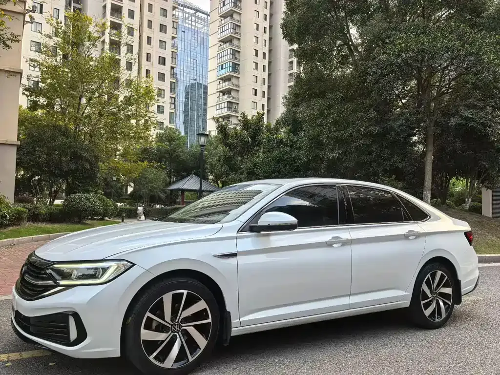 Volkswagen Sagitar 2023 из CN, фото 1