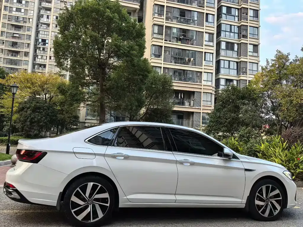 Volkswagen Sagitar 2023 из CN, фото 7