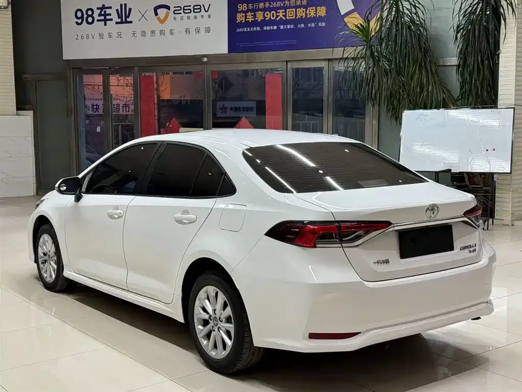 Toyota Corolla 2021 из CN, фото 10