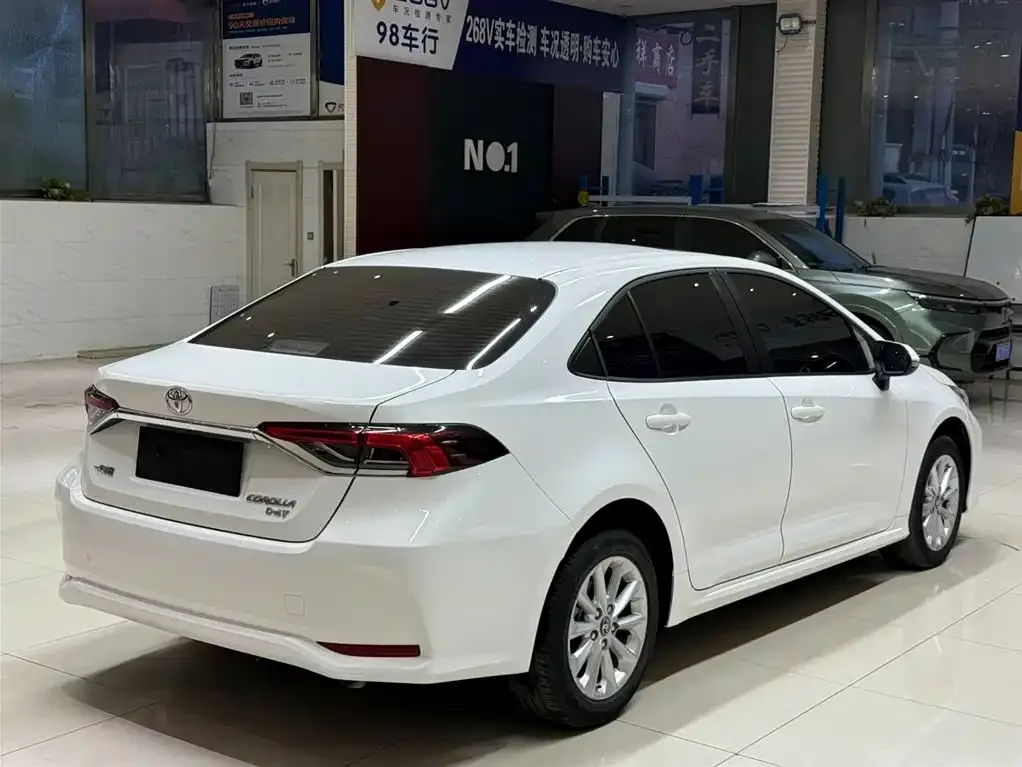 Toyota Corolla 2021 из CN, фото 8