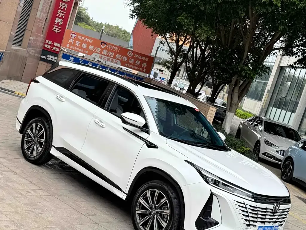 Changan CS75PLUS — фото 4
