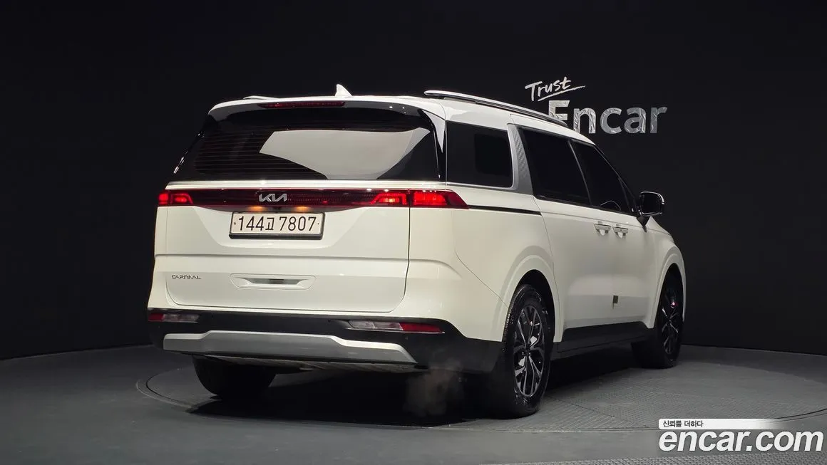 Kia Carnival — фото 2