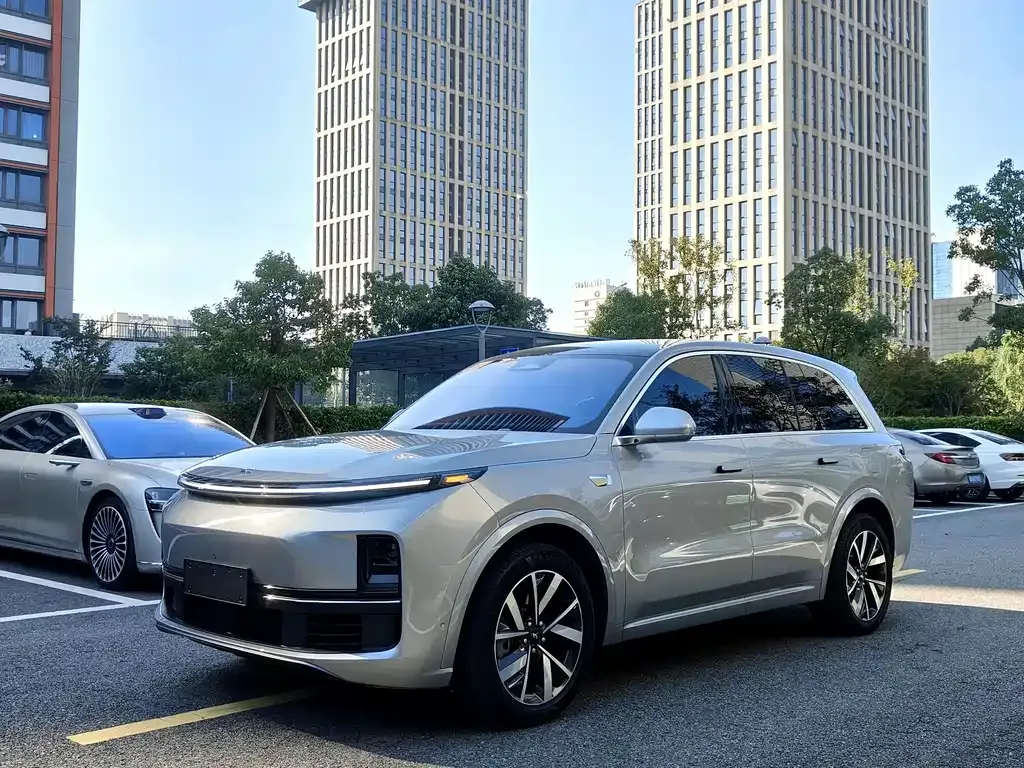 Li Auto L8 2023 из CN, фото 1