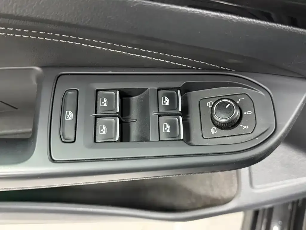 Volkswagen Golf 2021 из CN, фото 9