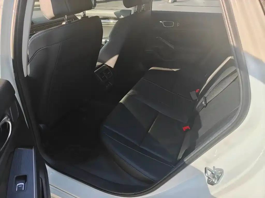 Honda Civic 2022 из CN, фото 2