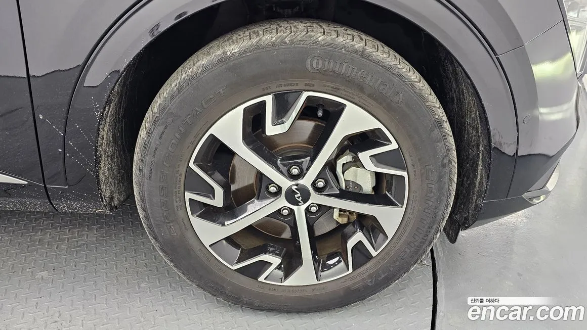 Kia Sportage — фото 8