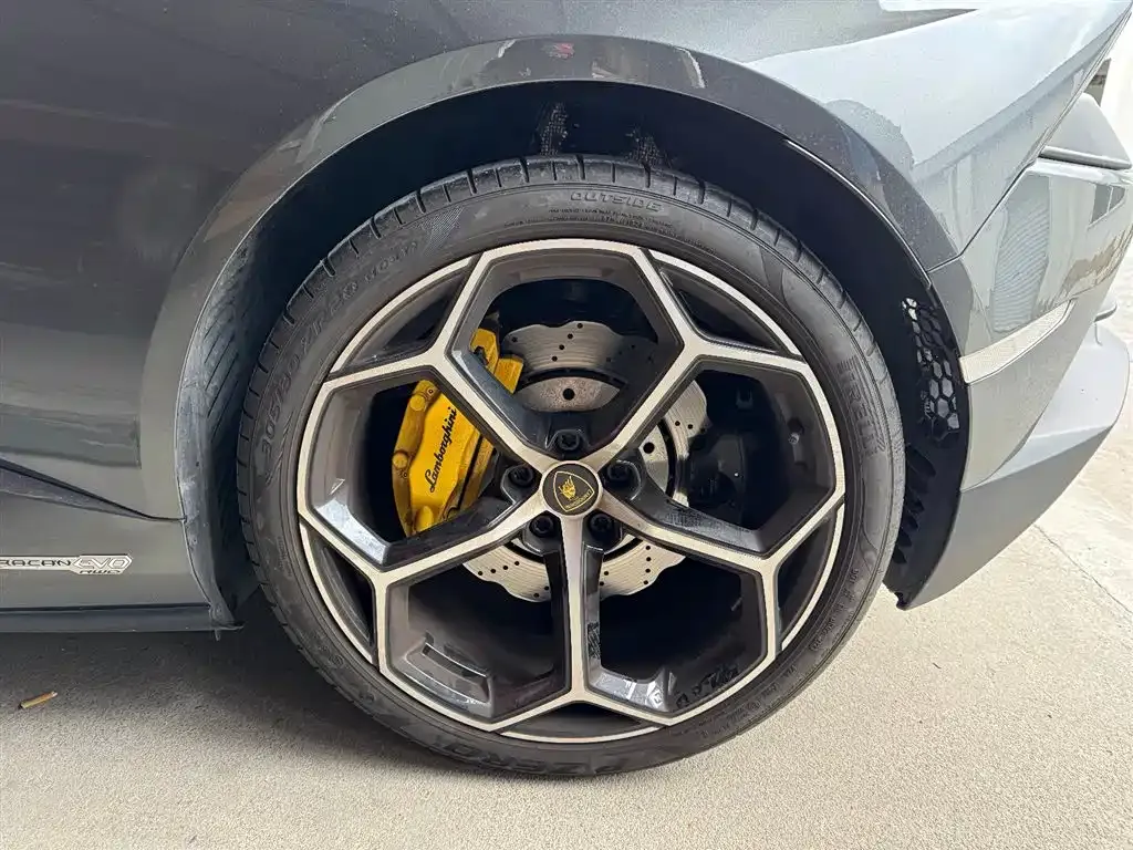 Lamborghini Huracan 2022 из CN, фото 5