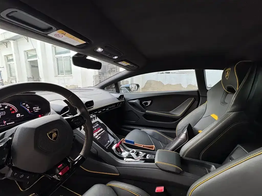 Lamborghini Huracan 2022 из CN, фото 2