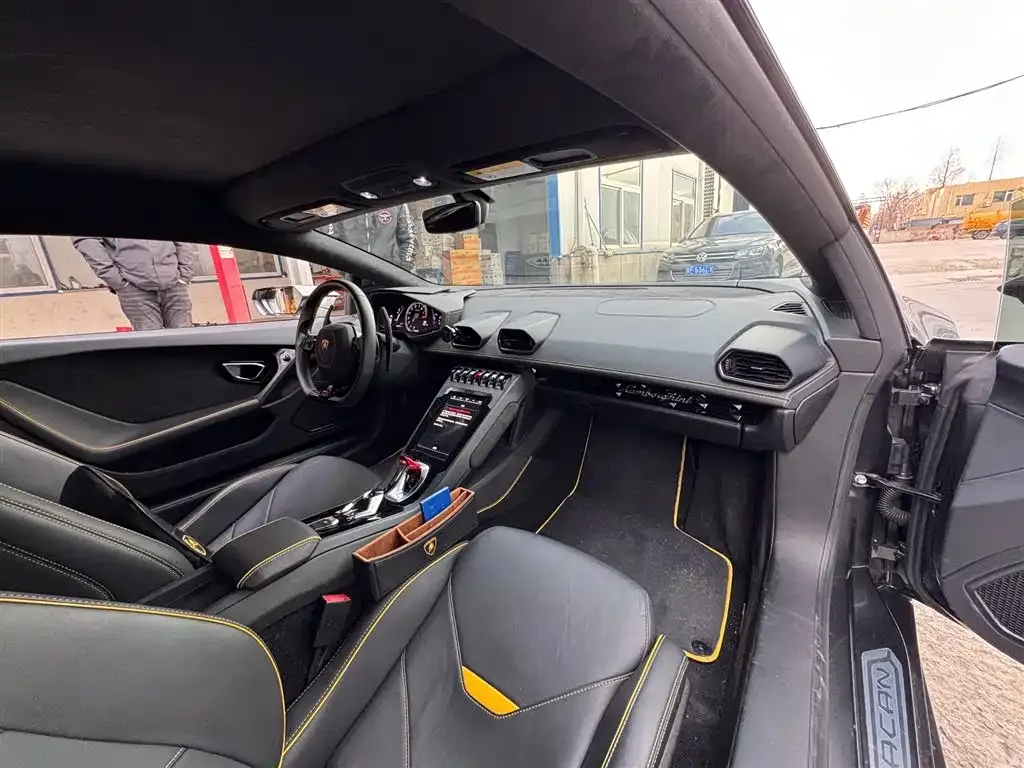 Lamborghini Huracan 2022 из CN, фото 7