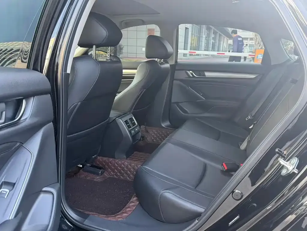 Honda Accord 2023 из CN, фото 4