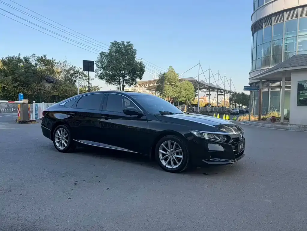 Honda Accord 2023 из CN, фото 5