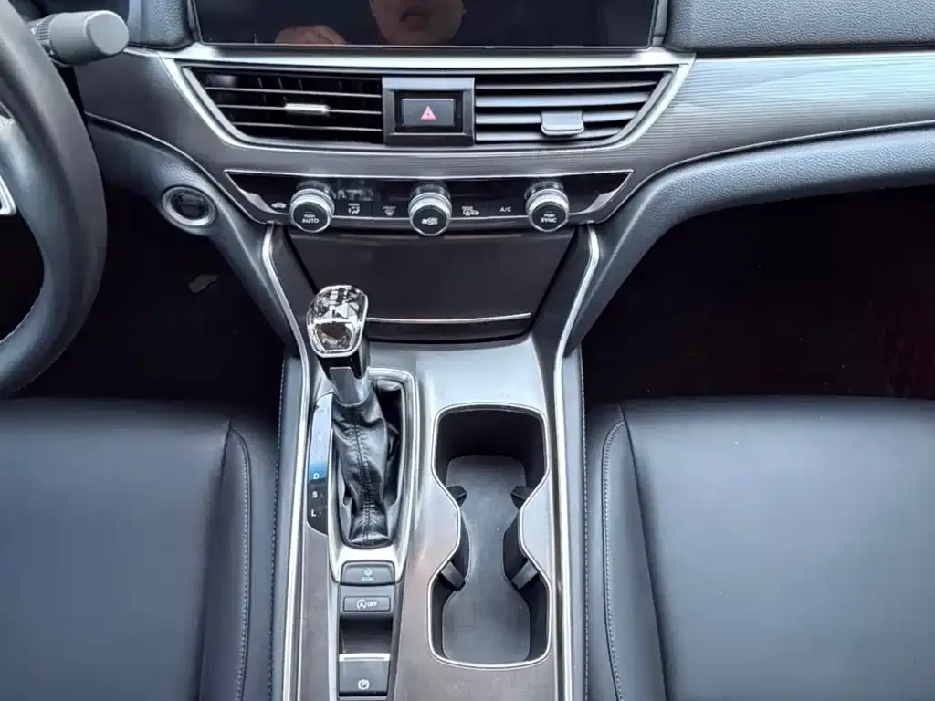 Honda Accord 2023 из CN, фото 8