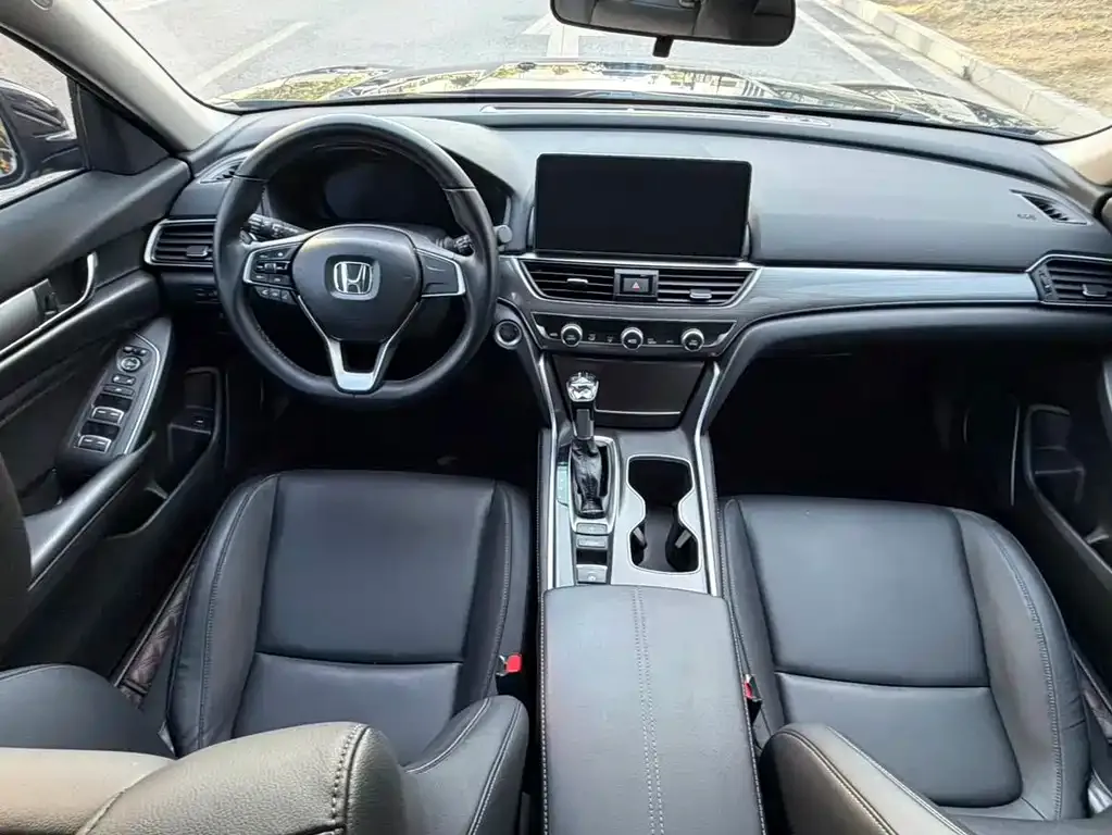 Honda Accord 2023 из CN, фото 9