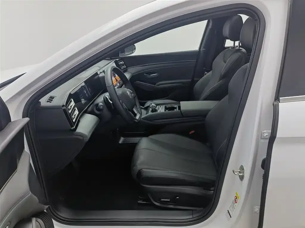 BYD Qin L 2025 из CN, фото 2