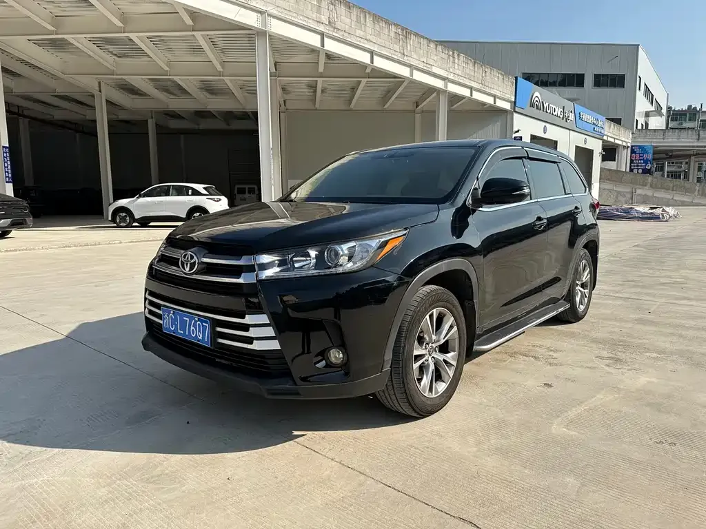 Toyota Highlander 2021 из CN, фото 1