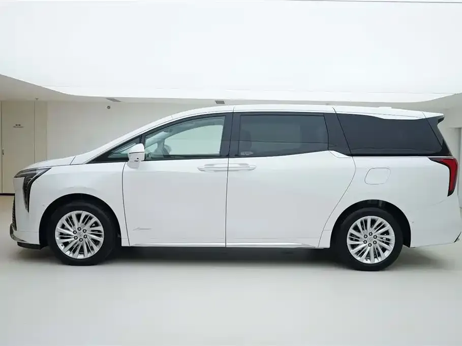 Buick Century 2024 из CN, фото 7