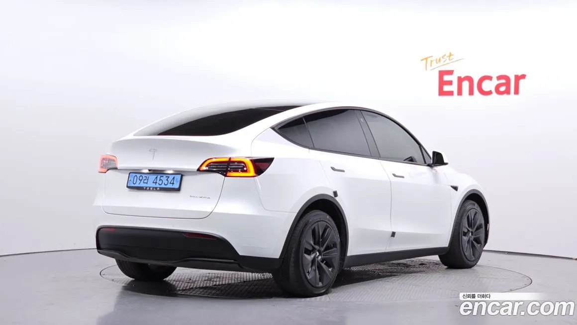 Tesla Model Y 2022 из KR, фото 2