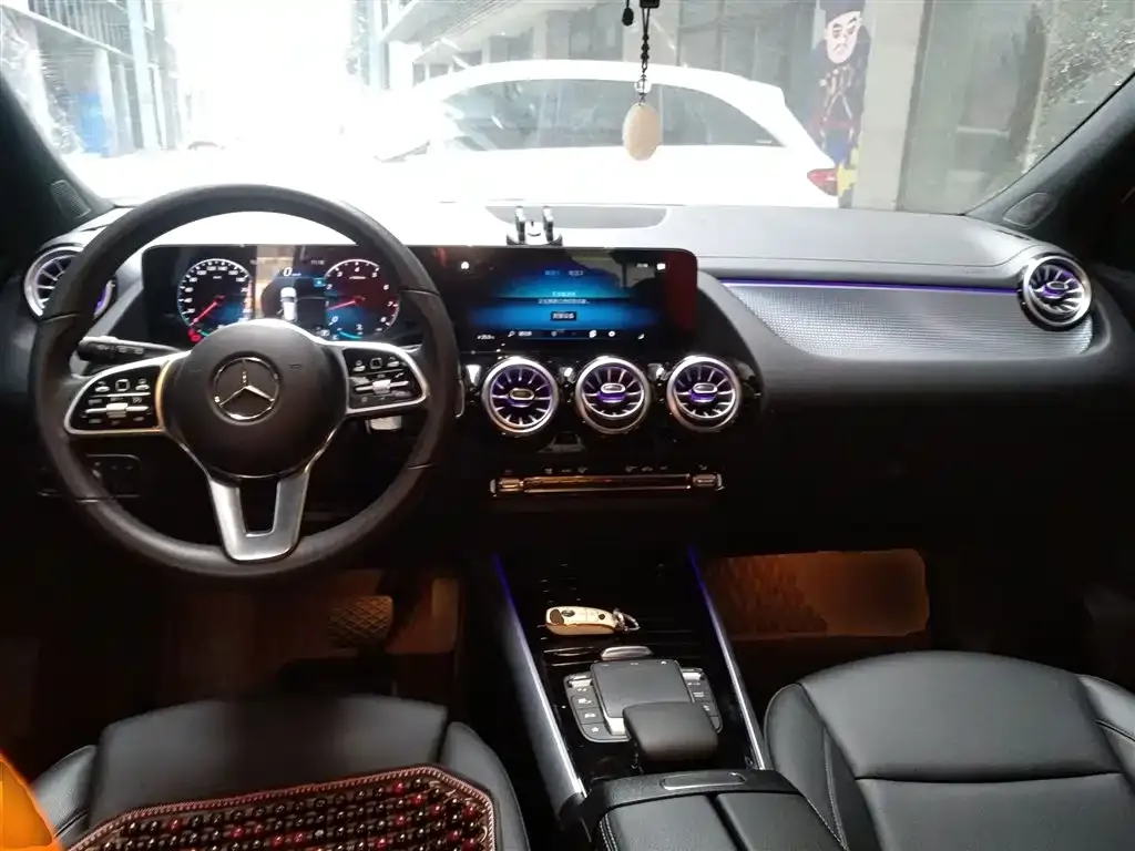 Mercedes-Benz GLA — фото 10