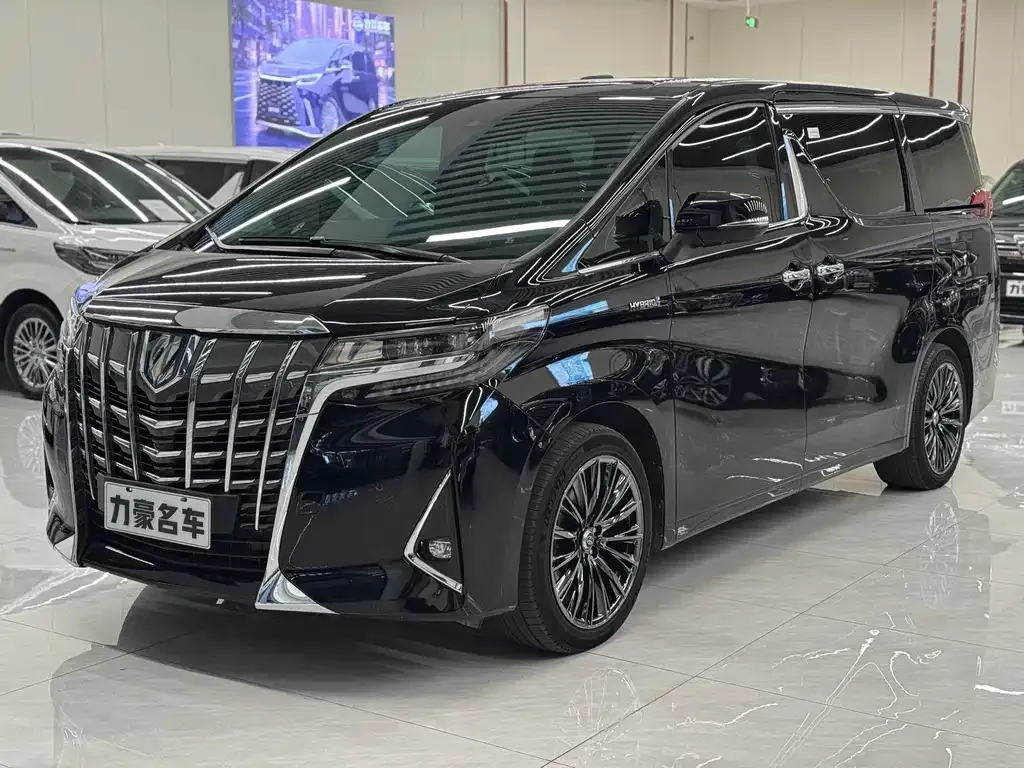 Toyota Alphard 2023 из CN, фото 1