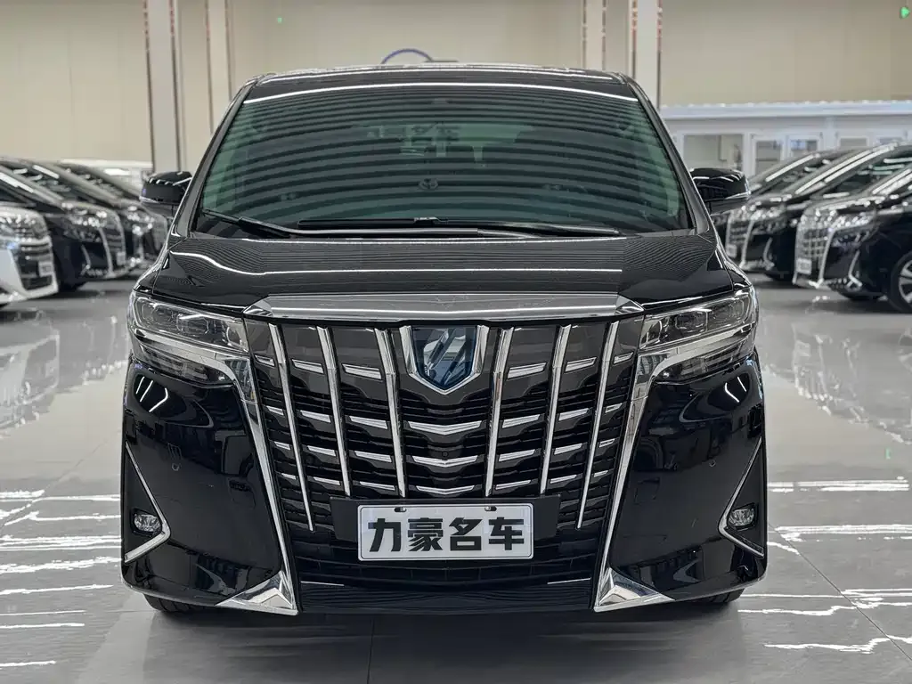 Toyota Alphard 2023 из CN, фото 8