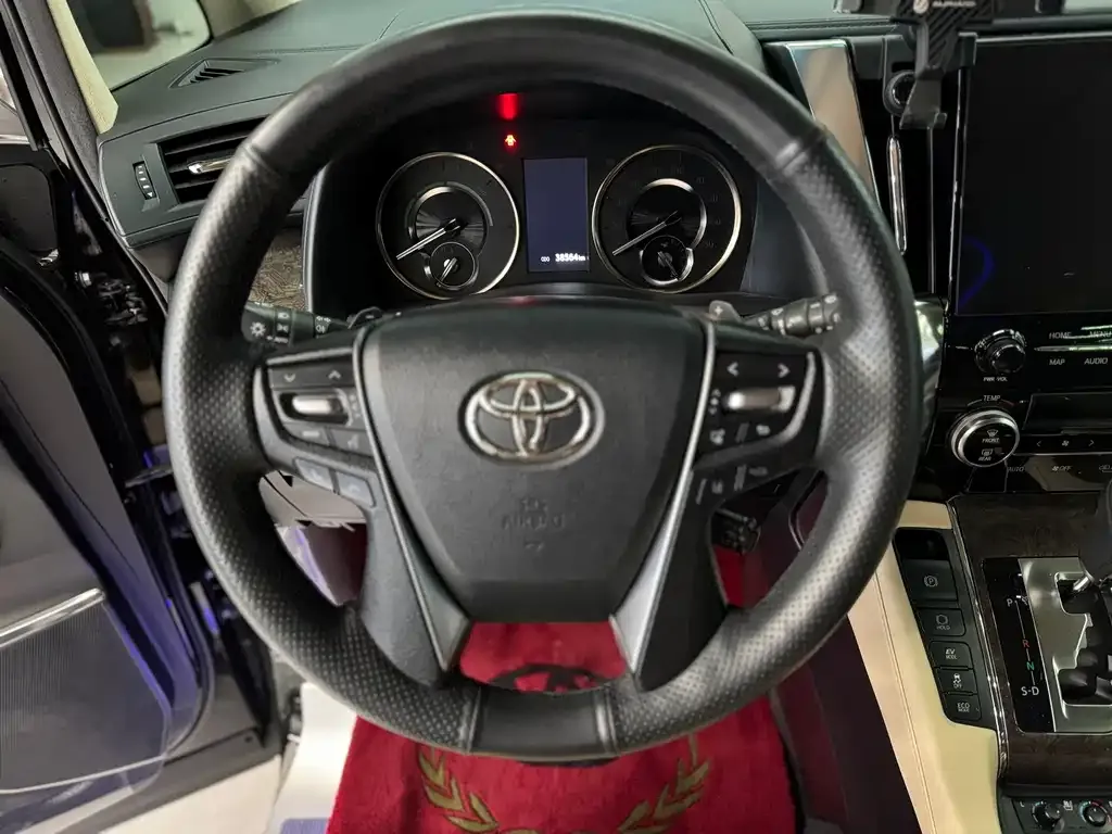 Toyota Alphard 2023 из CN, фото 10