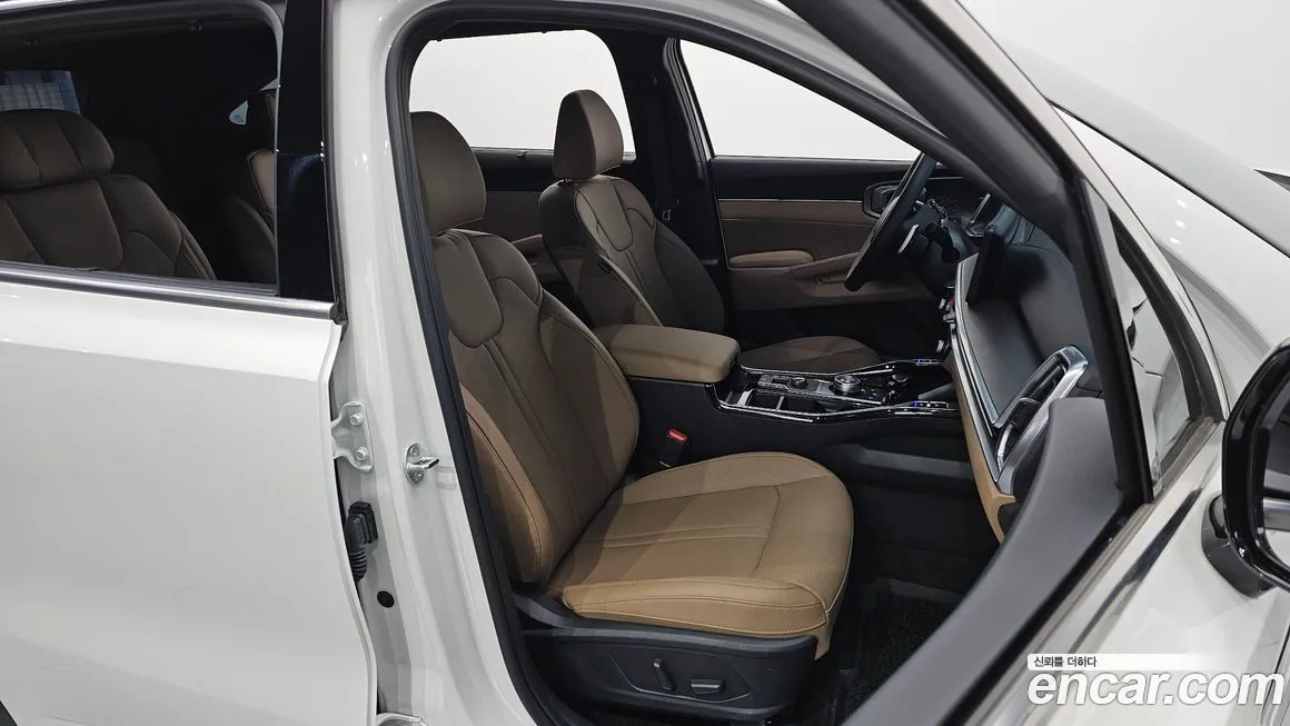 Kia Sorento — фото 10