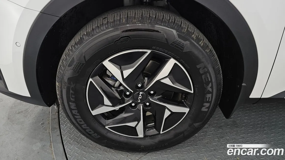 Kia Sorento — фото 5