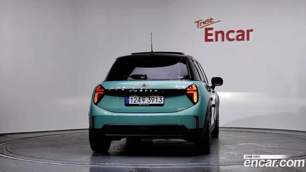 Mini Cooper 2025 из KR, фото 4