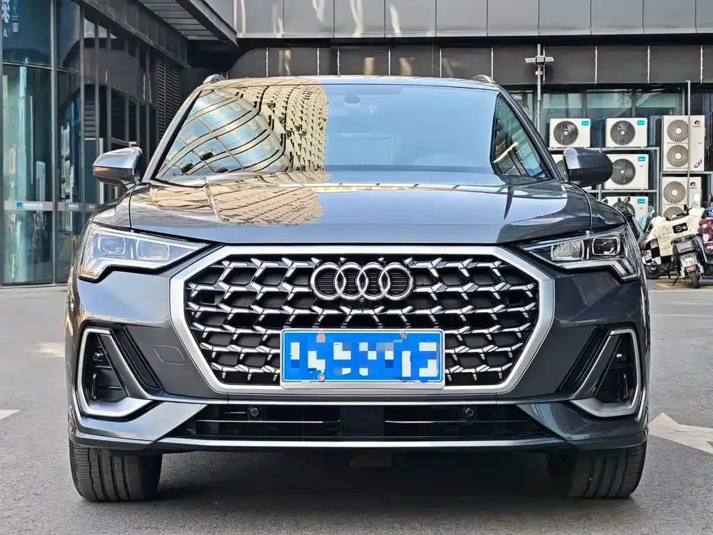 Audi Q3 — фото 6