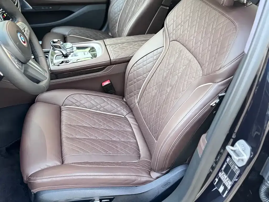 BMW 7 Series 2022 из CN, фото 5