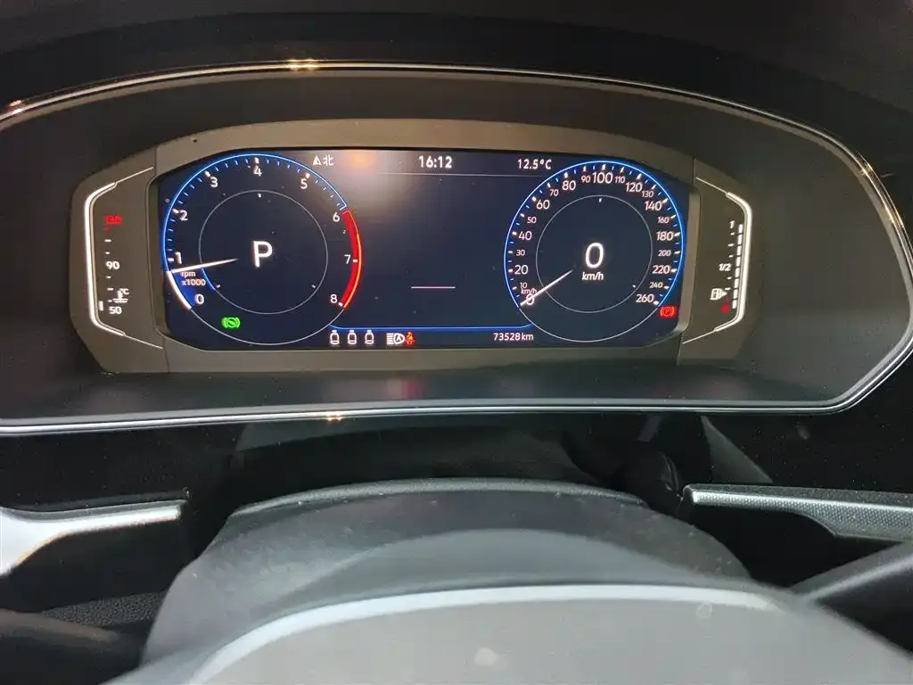 Volkswagen Passat 2022 из CN, фото 2