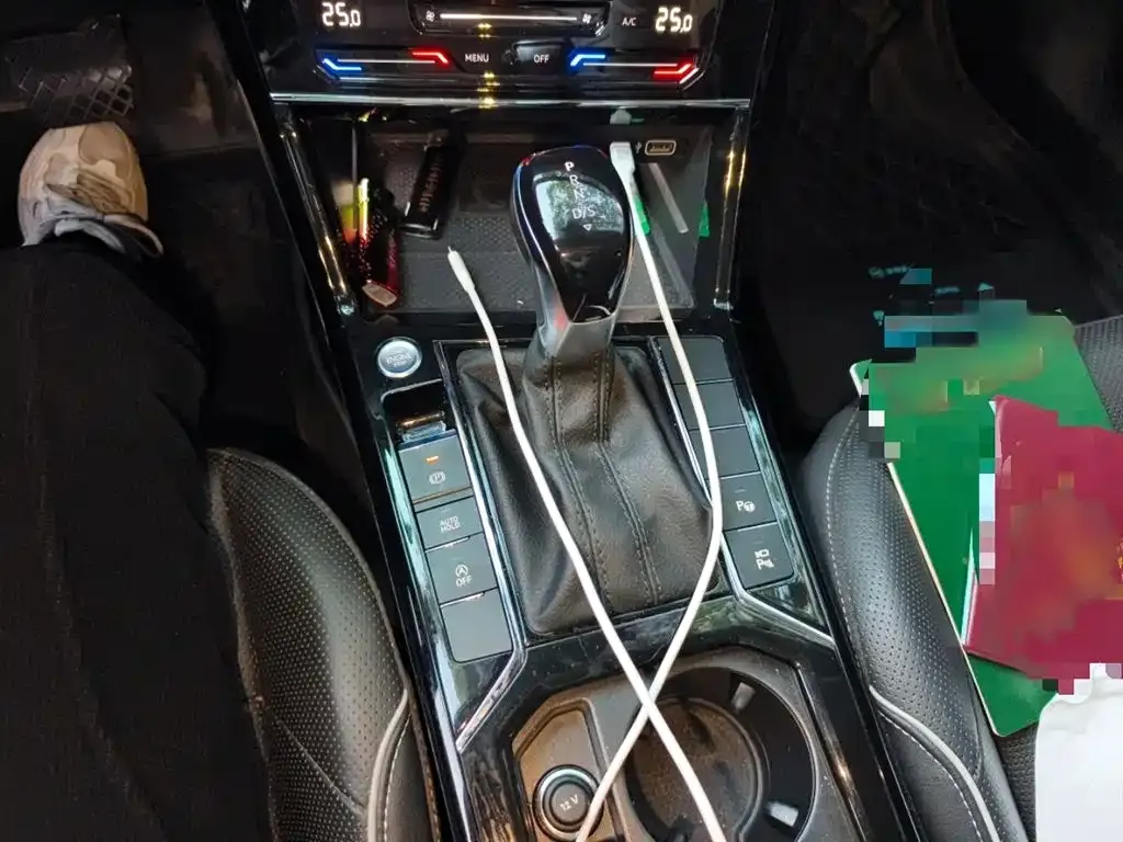 Volkswagen Passat 2022 из CN, фото 10