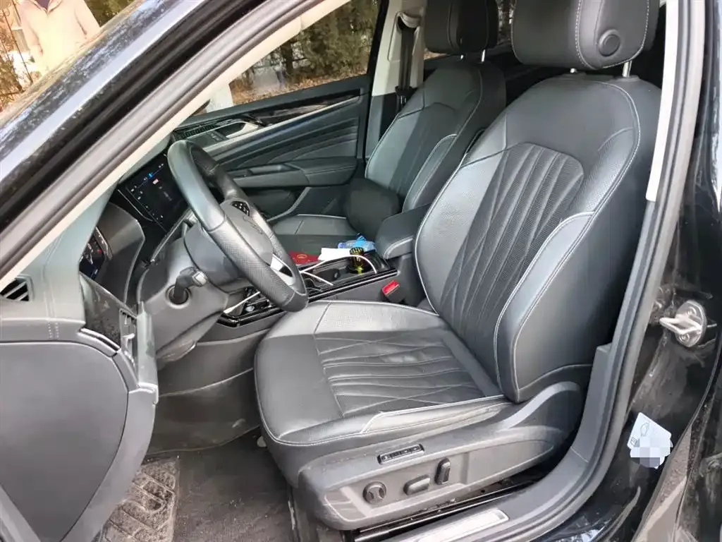 Volkswagen Passat 2022 из CN, фото 3