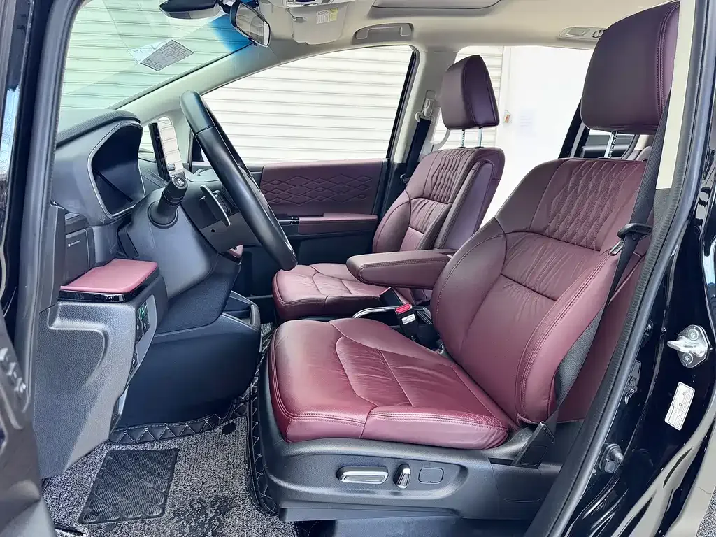 Honda Elysion 2023 из CN, фото 9