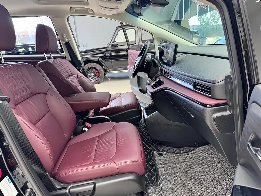 Honda Elysion 2023 из CN, фото 7