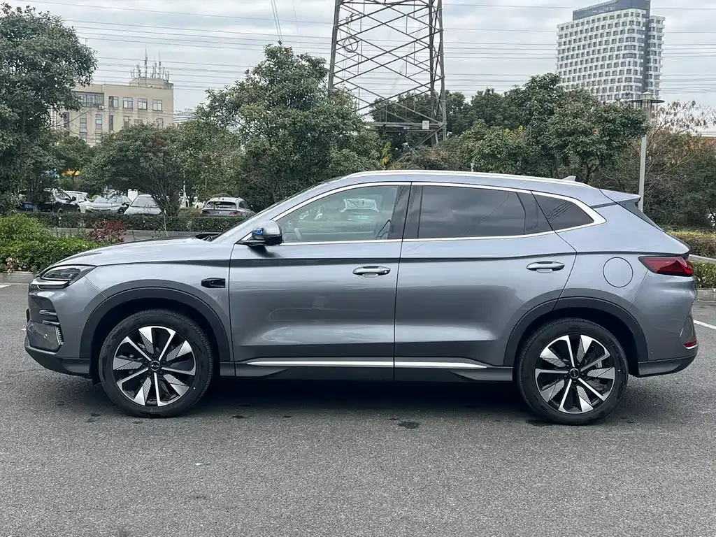 BYD PLUS New Energy — фото 7