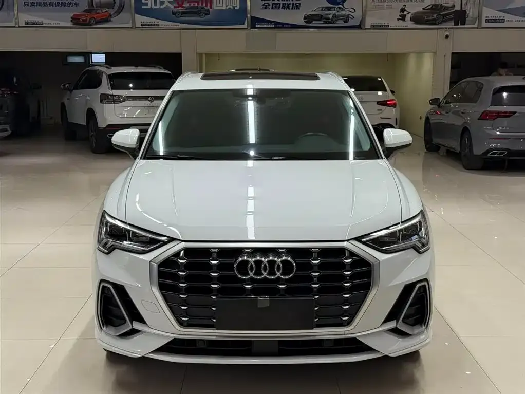 Audi Q3 2022 из CN, фото 2