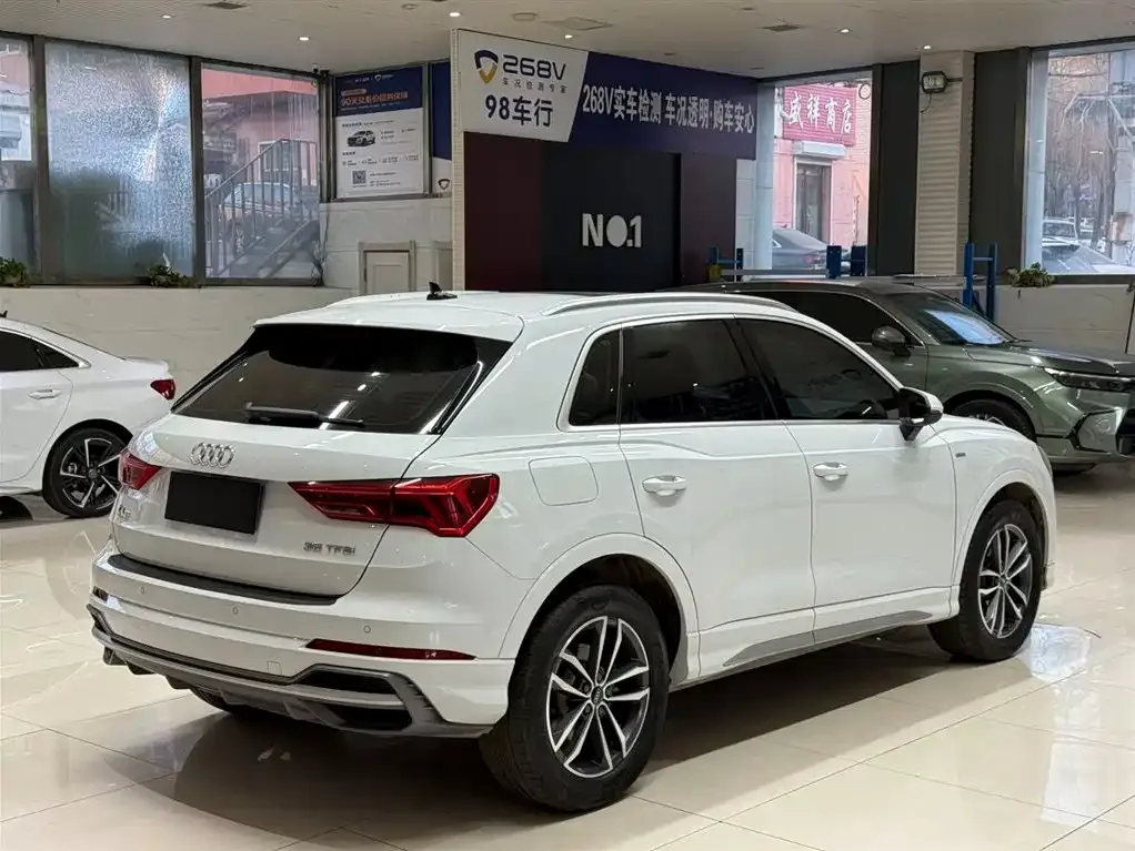 Audi Q3 2022 из CN, фото 10