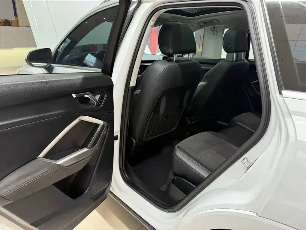 Audi Q3 2022 из CN, фото 7