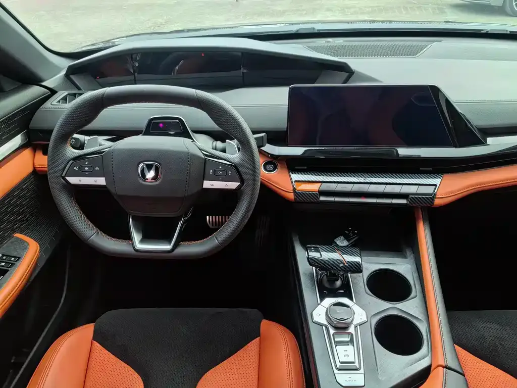 Changan UNI-V 2024 из CN, фото 8