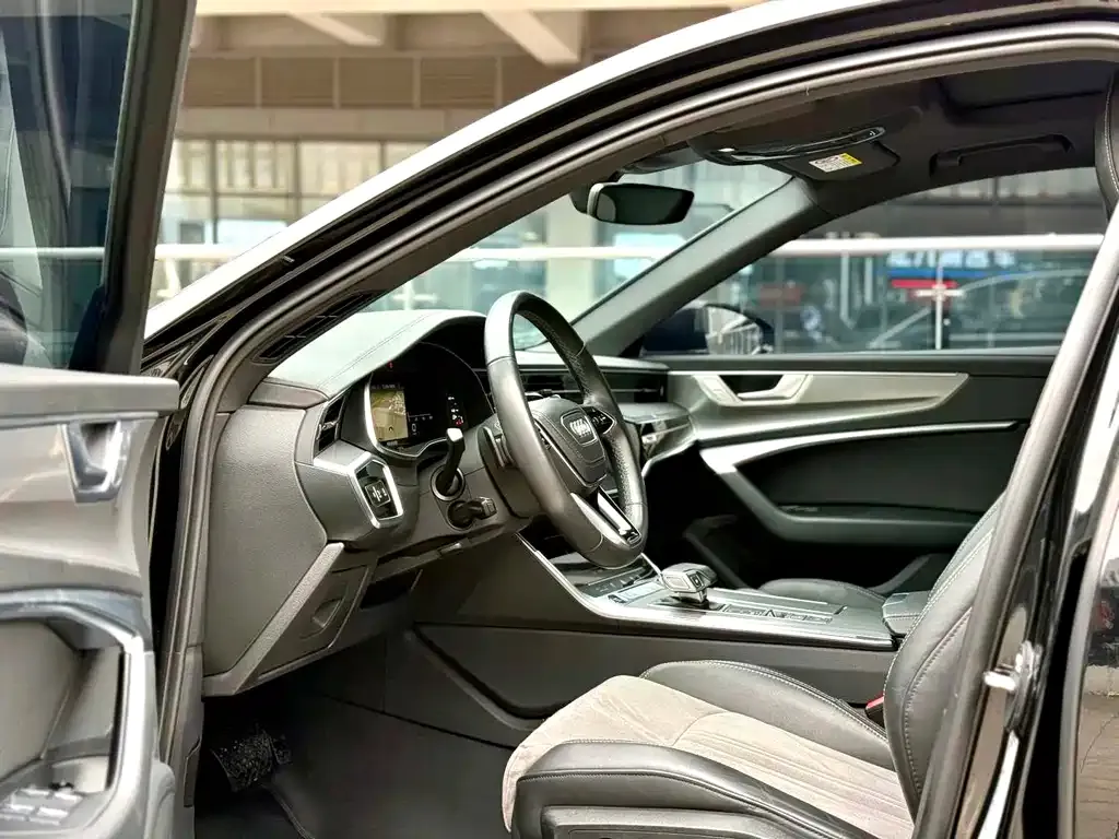 Audi A6L 2023 из CN, фото 9