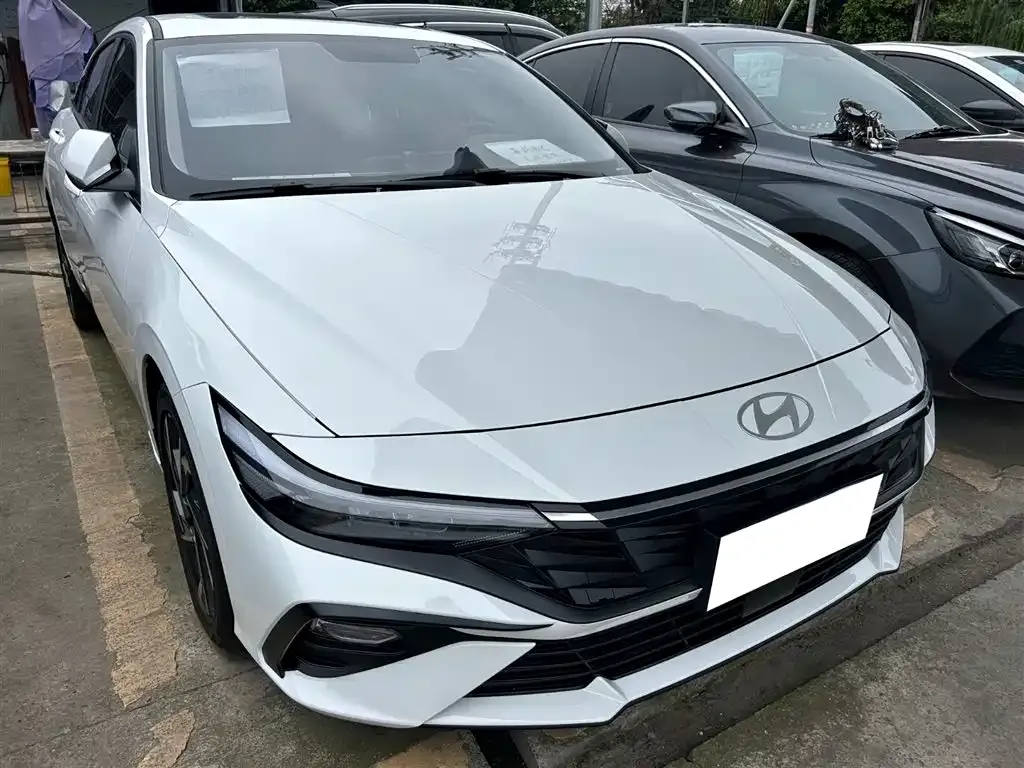 Hyundai Elantra 2023 из CN, фото 7