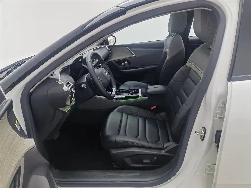 Citroen C5 X 2023 из CN, фото 8