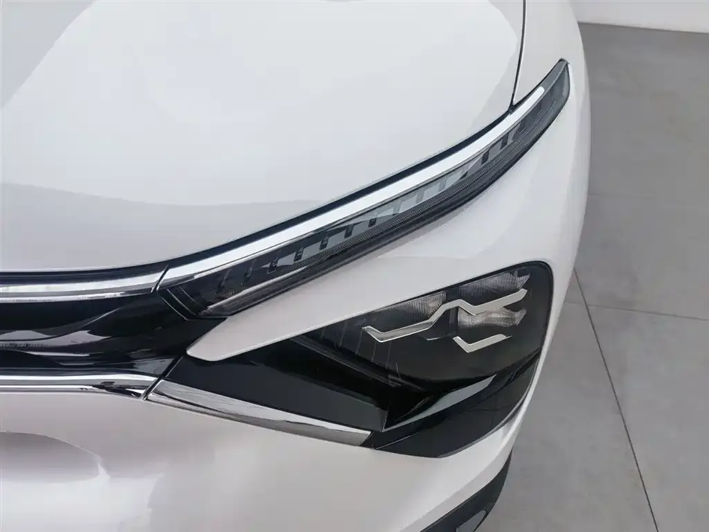Citroen C5 X 2023 из CN, фото 3
