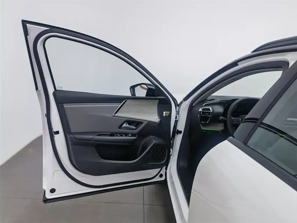 Citroen C5 X 2023 из CN, фото 4