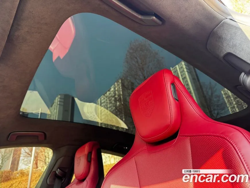 Porsche Taycan 2023 из KR, фото 7