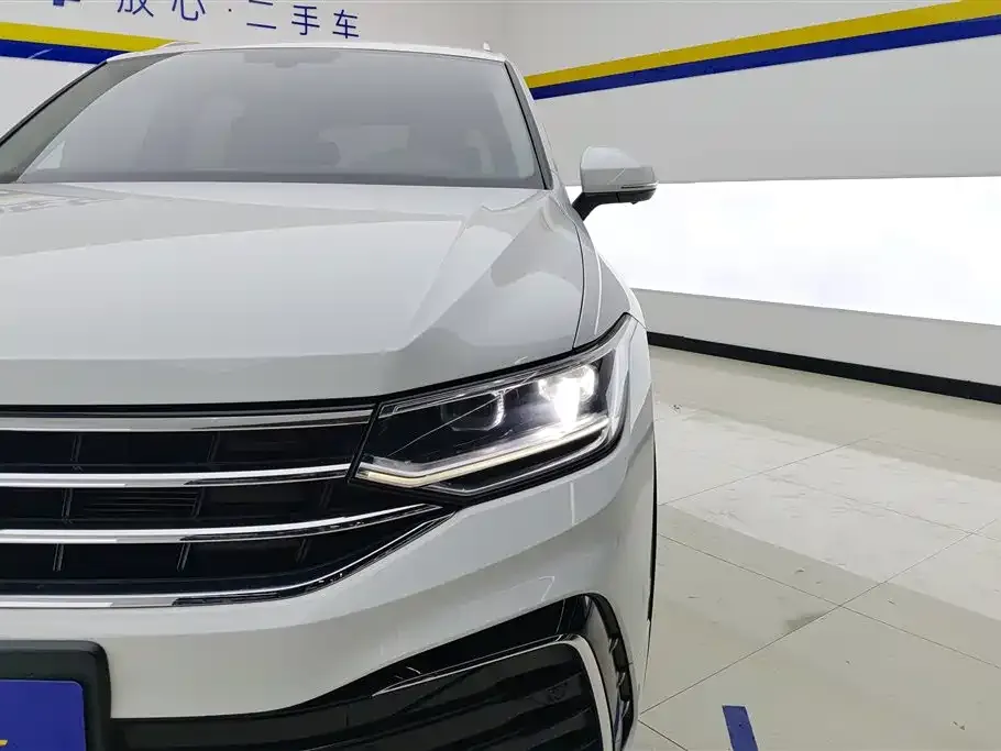 Volkswagen Tiguan L 2024 из CN, фото 5