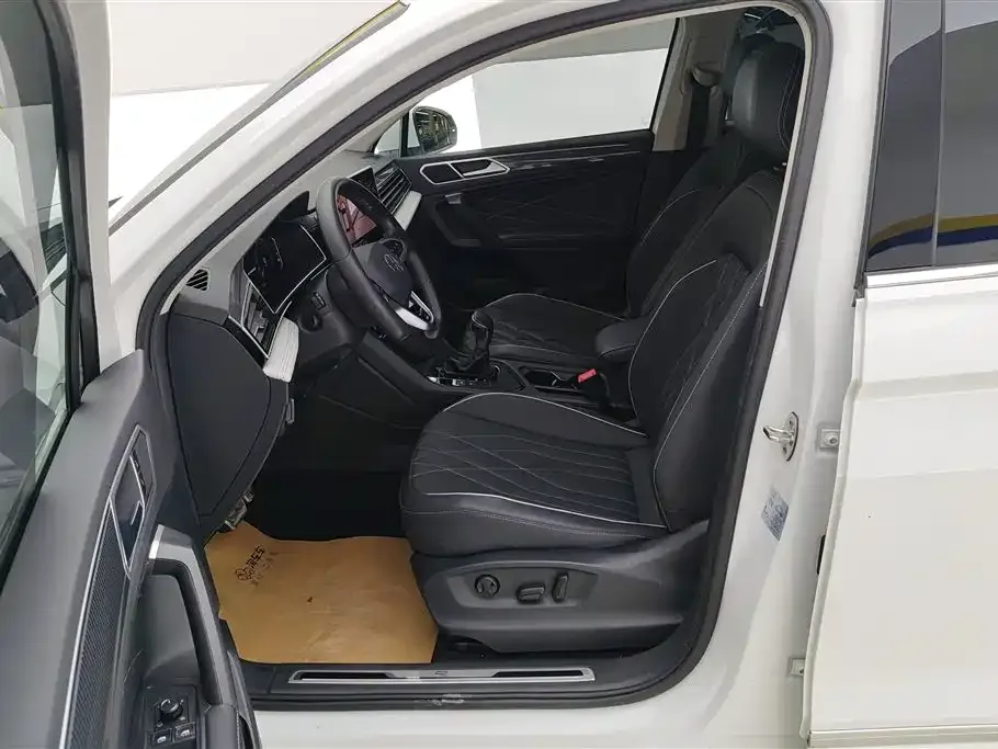 Volkswagen Tiguan L 2024 из CN, фото 9